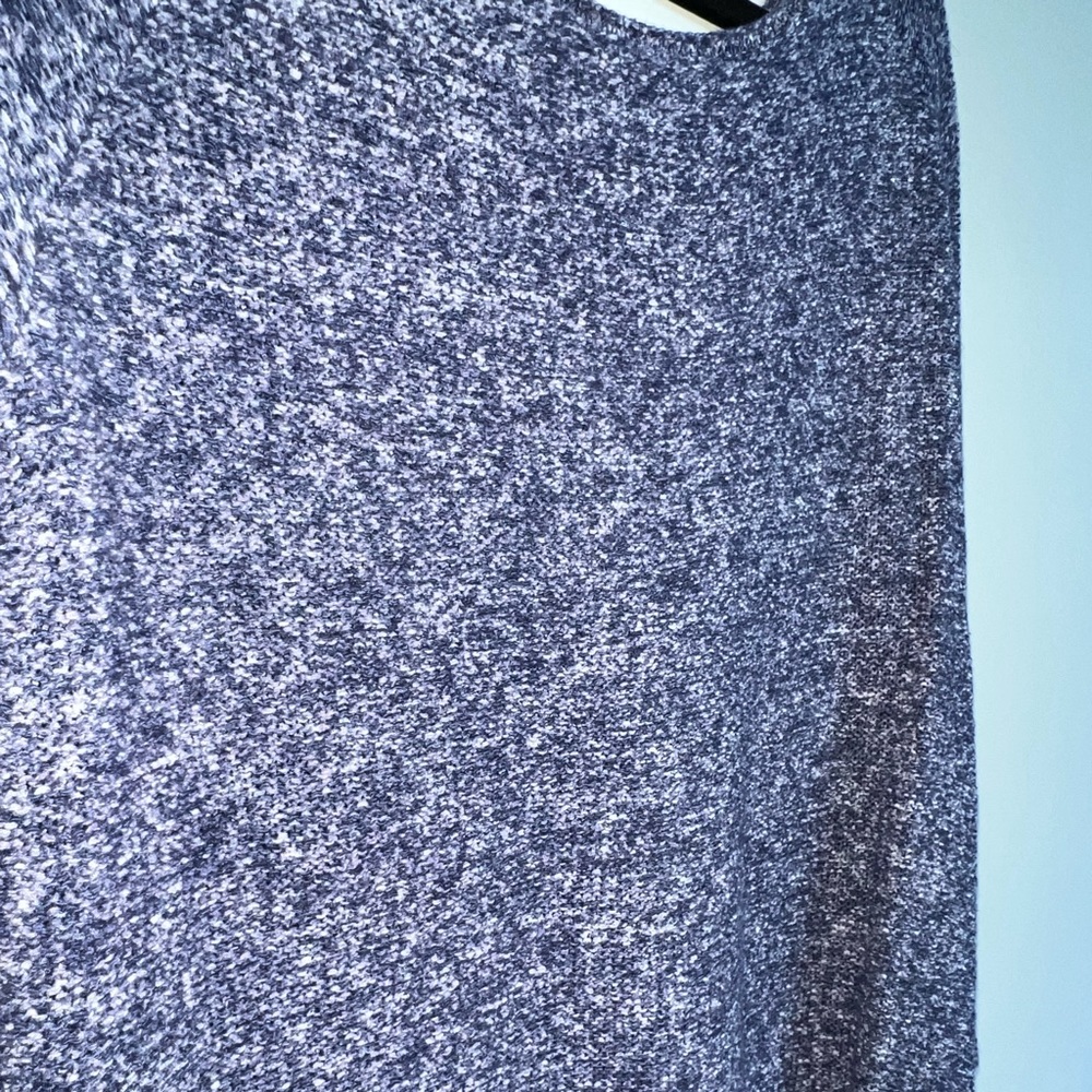 Blue sweater - Picture 2 of 4